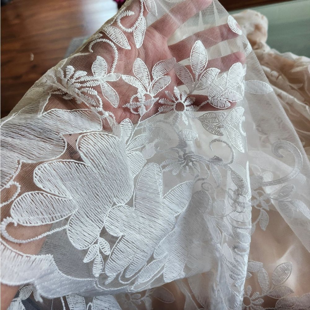 Boho Fairy Whimsical Tulle Flowy Floral Lace Bridal Gown Approximate Size Large - Picture 11 of 15